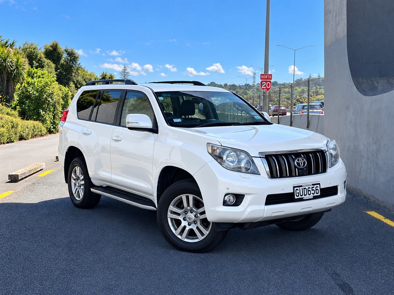 Vehicle image 1