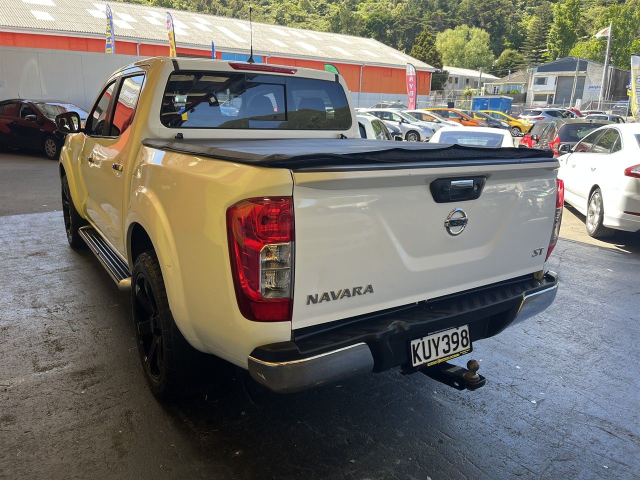 Vehicle image 4