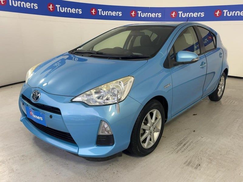 Vehicle image 3
