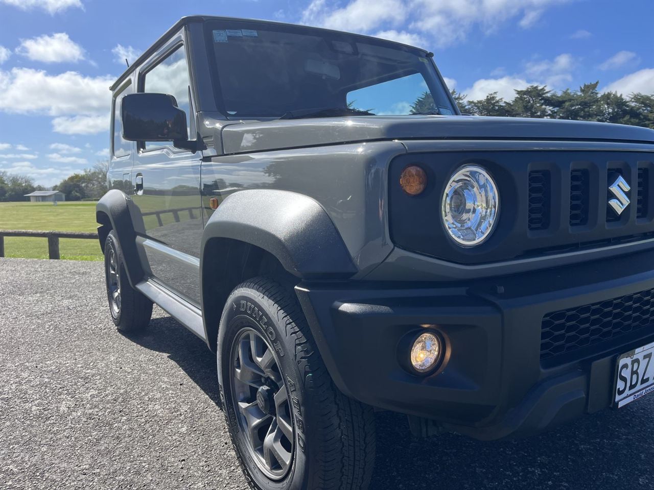 Vehicle image 3