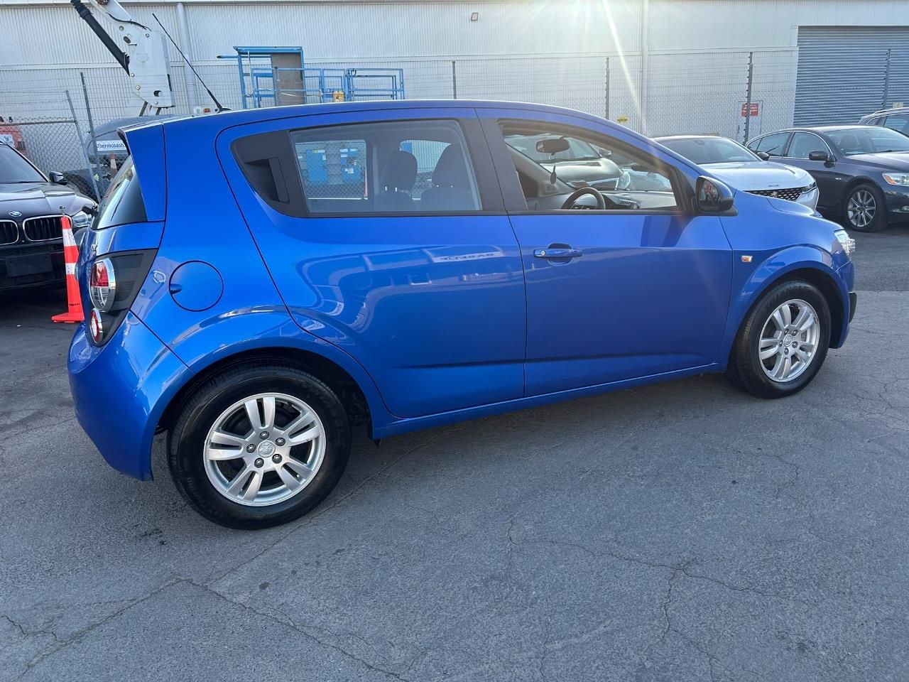 Vehicle image 5