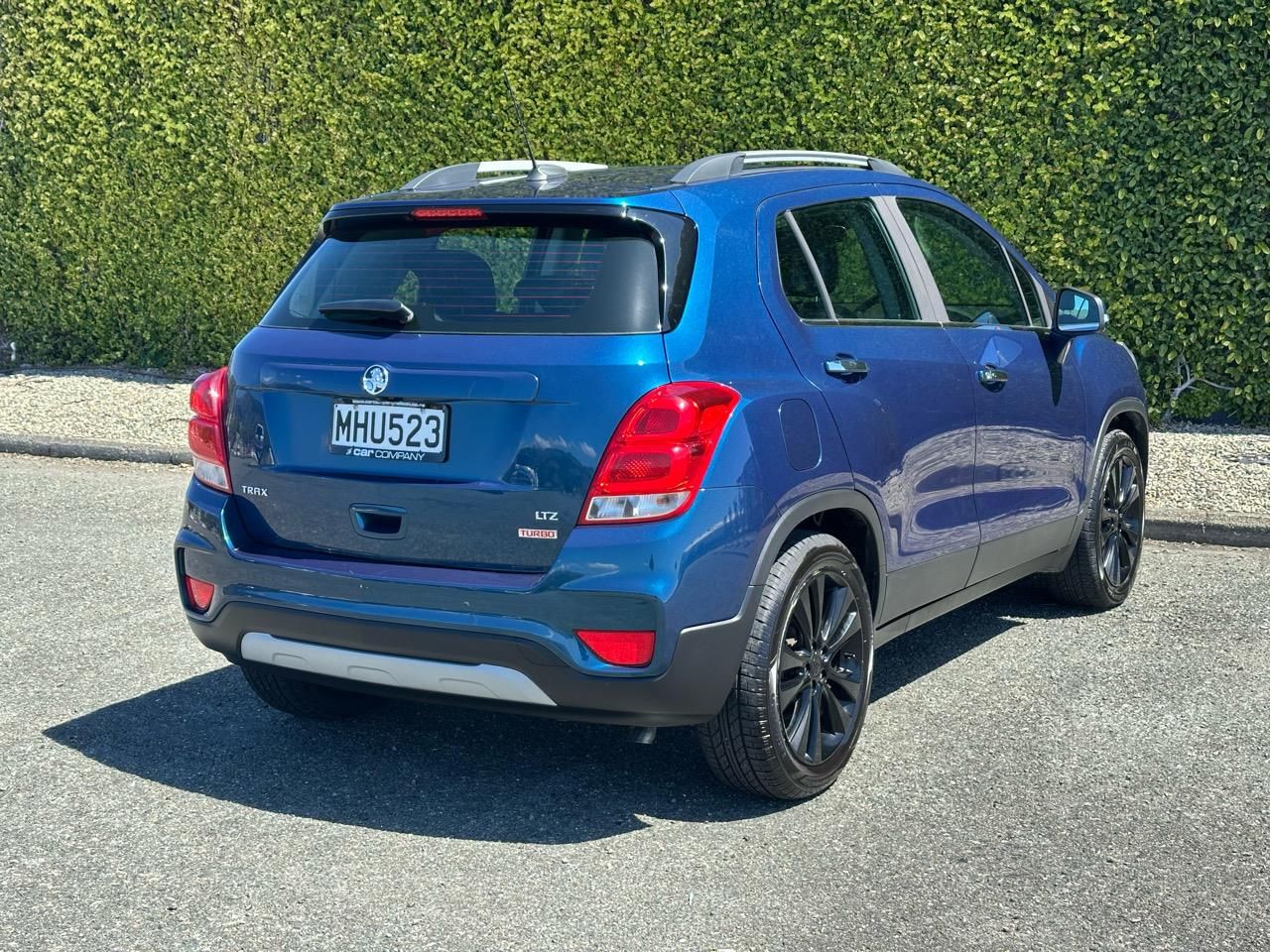 Vehicle image 3