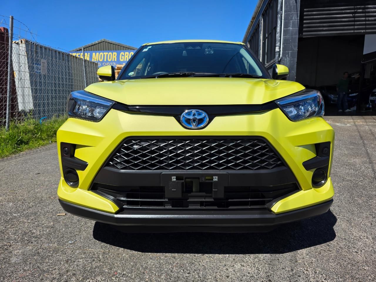 Vehicle image 3