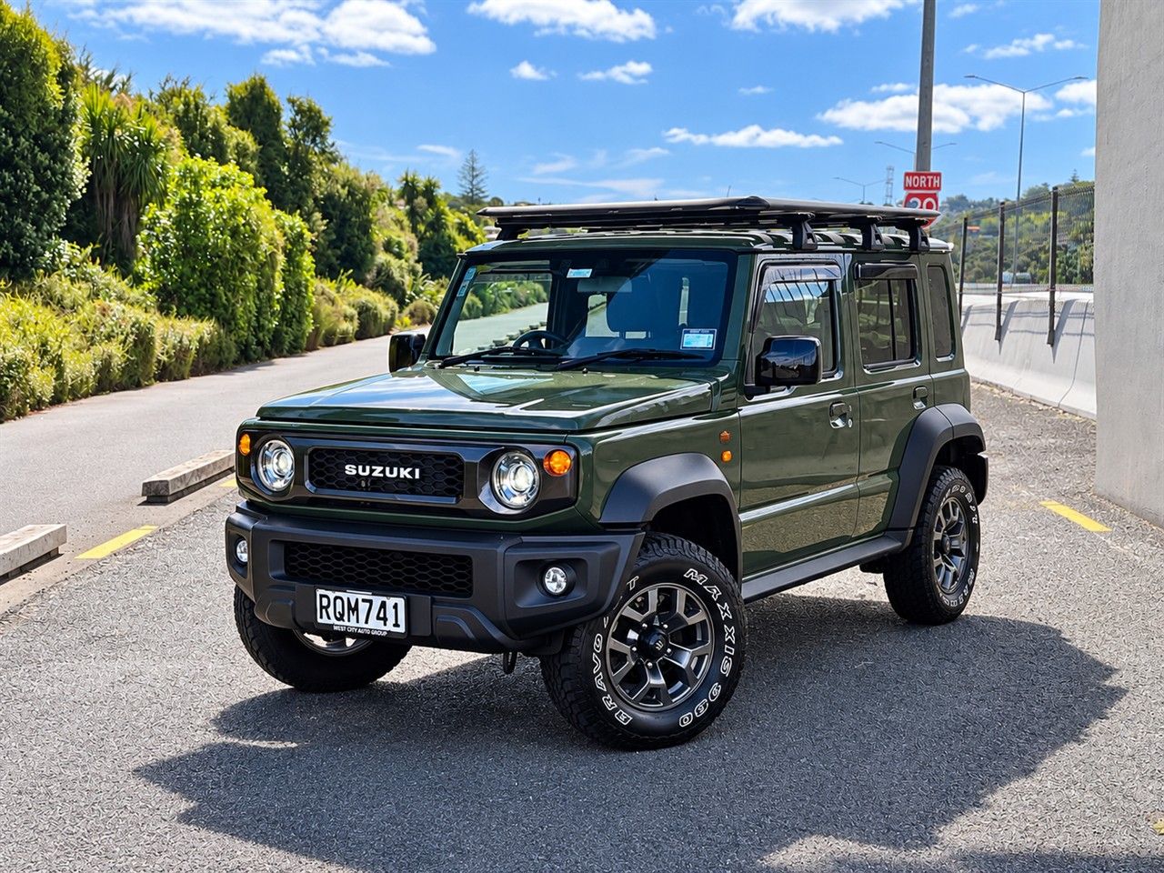 Vehicle image 3