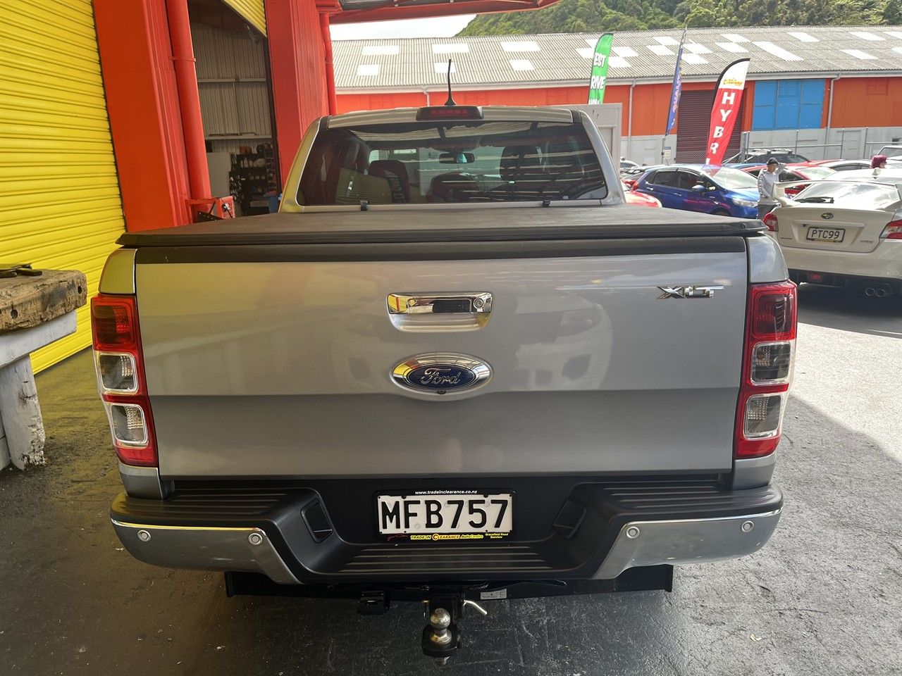 Vehicle image 5