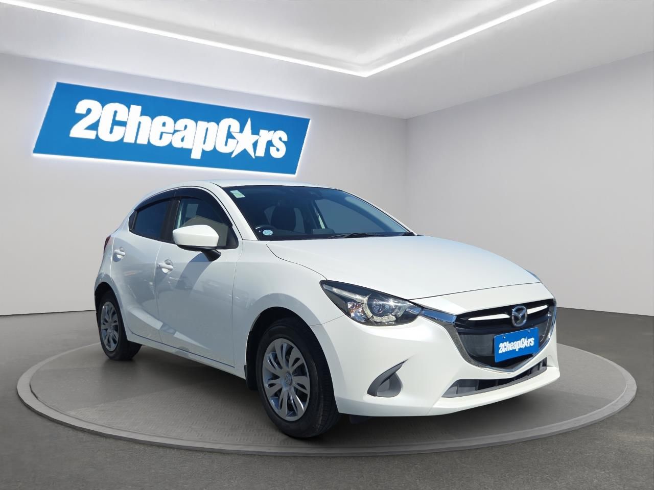 Vehicle image 3