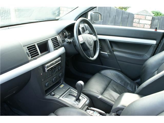 2004 Opel Vectra for sale - Listing #23365