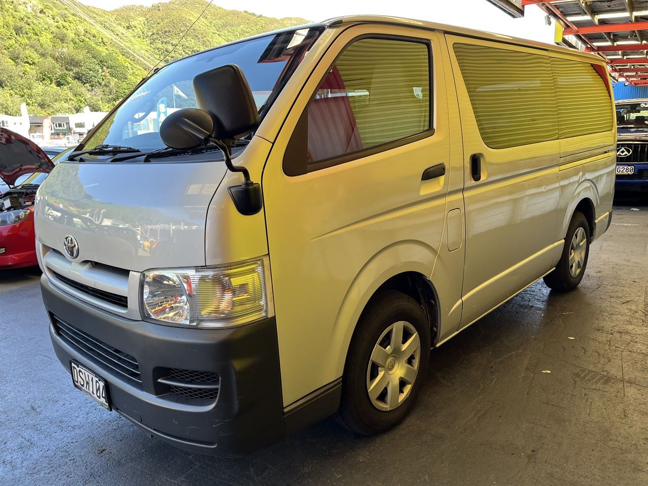 Vehicle image 3
