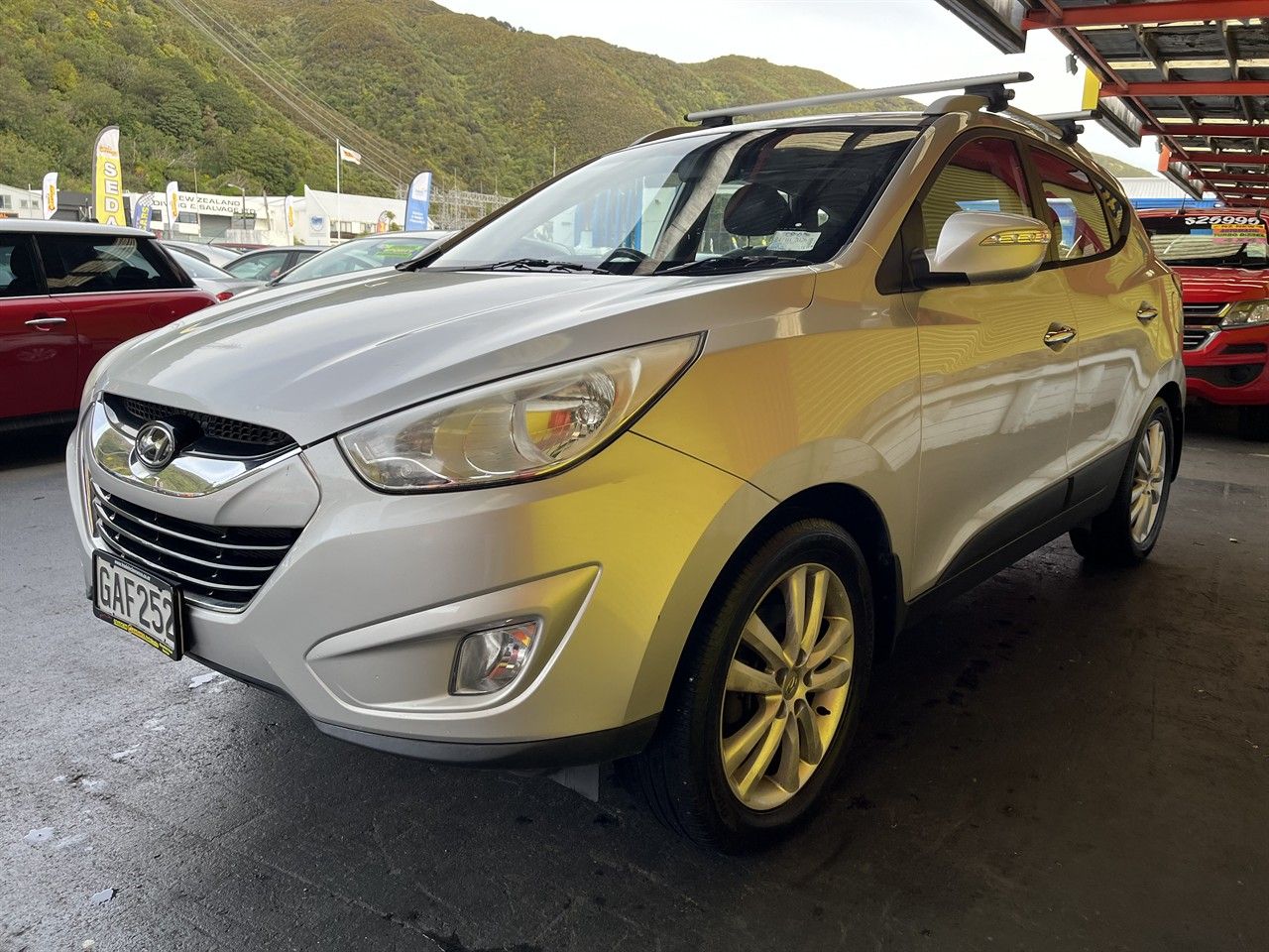Vehicle image 3