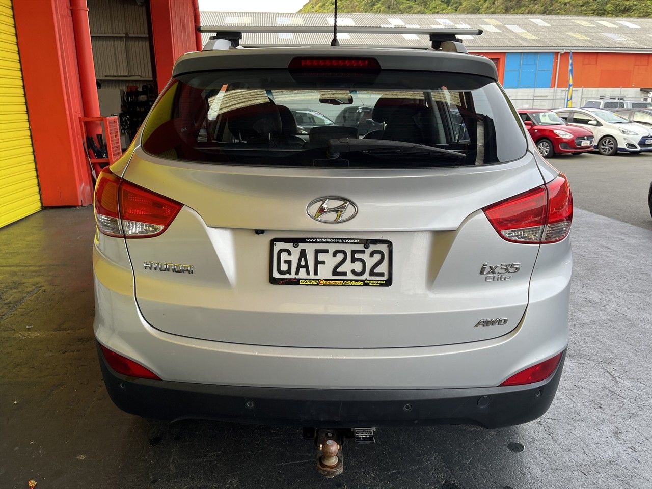 Vehicle image 5