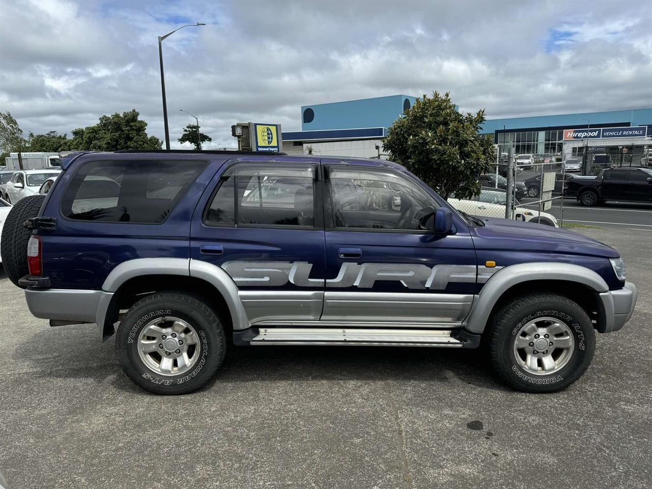 Vehicle image 3
