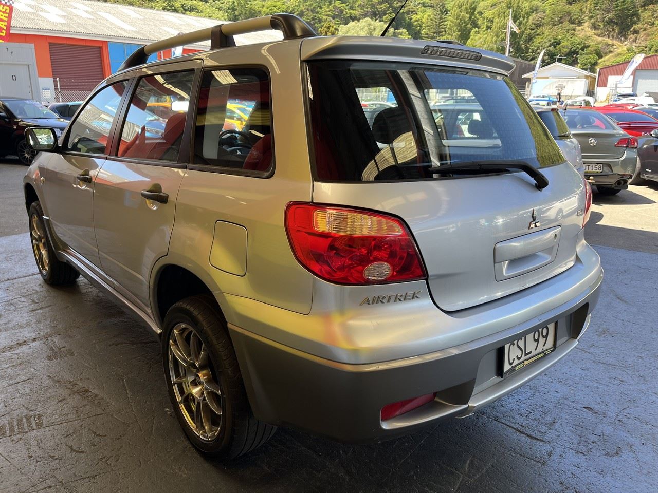 Vehicle image 4