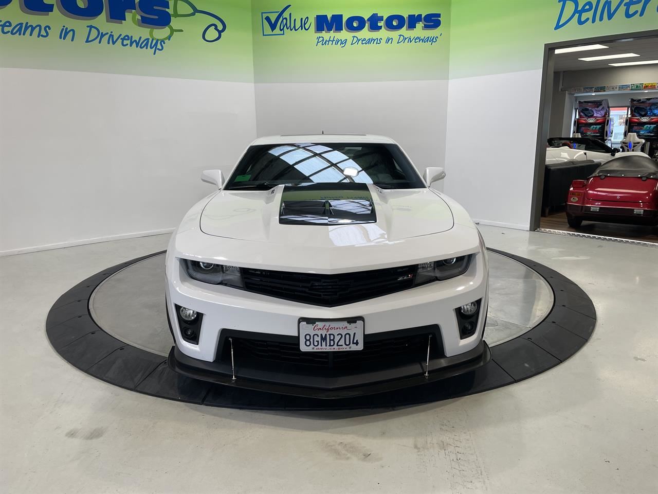 Vehicle image 4