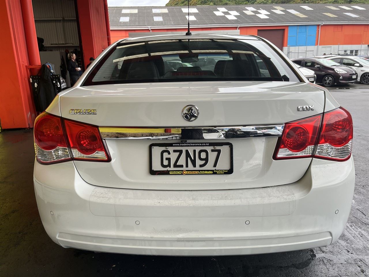 Vehicle image 5