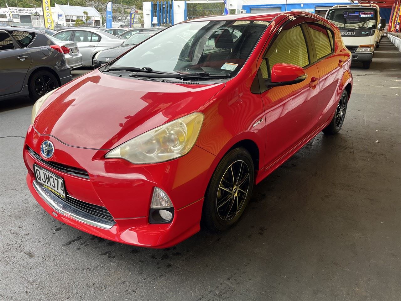 Vehicle image 3