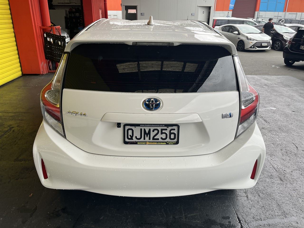 Vehicle image 5