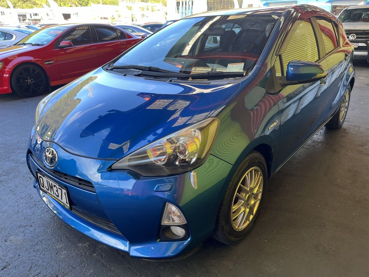 Vehicle image 3