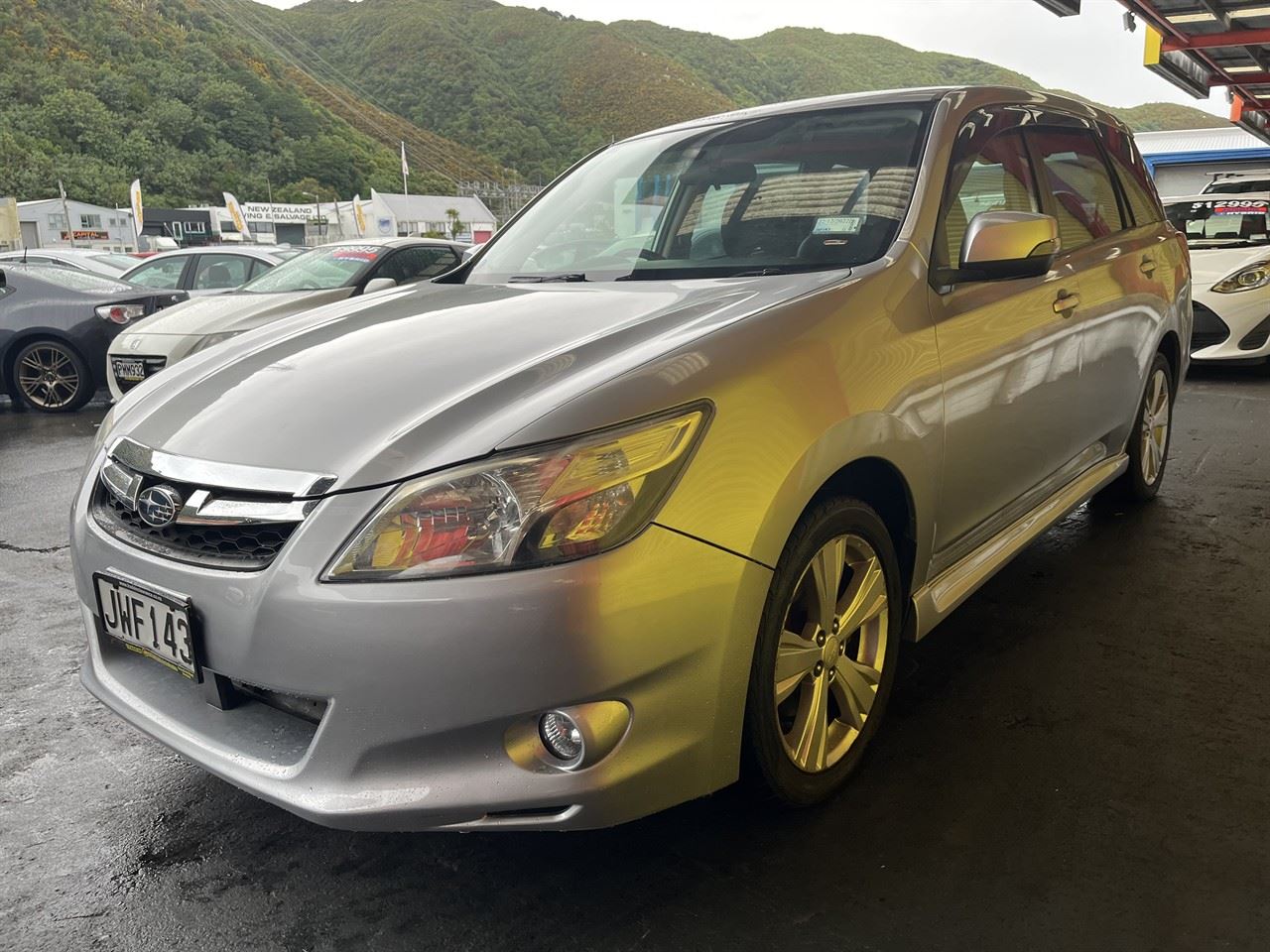 Vehicle image 3
