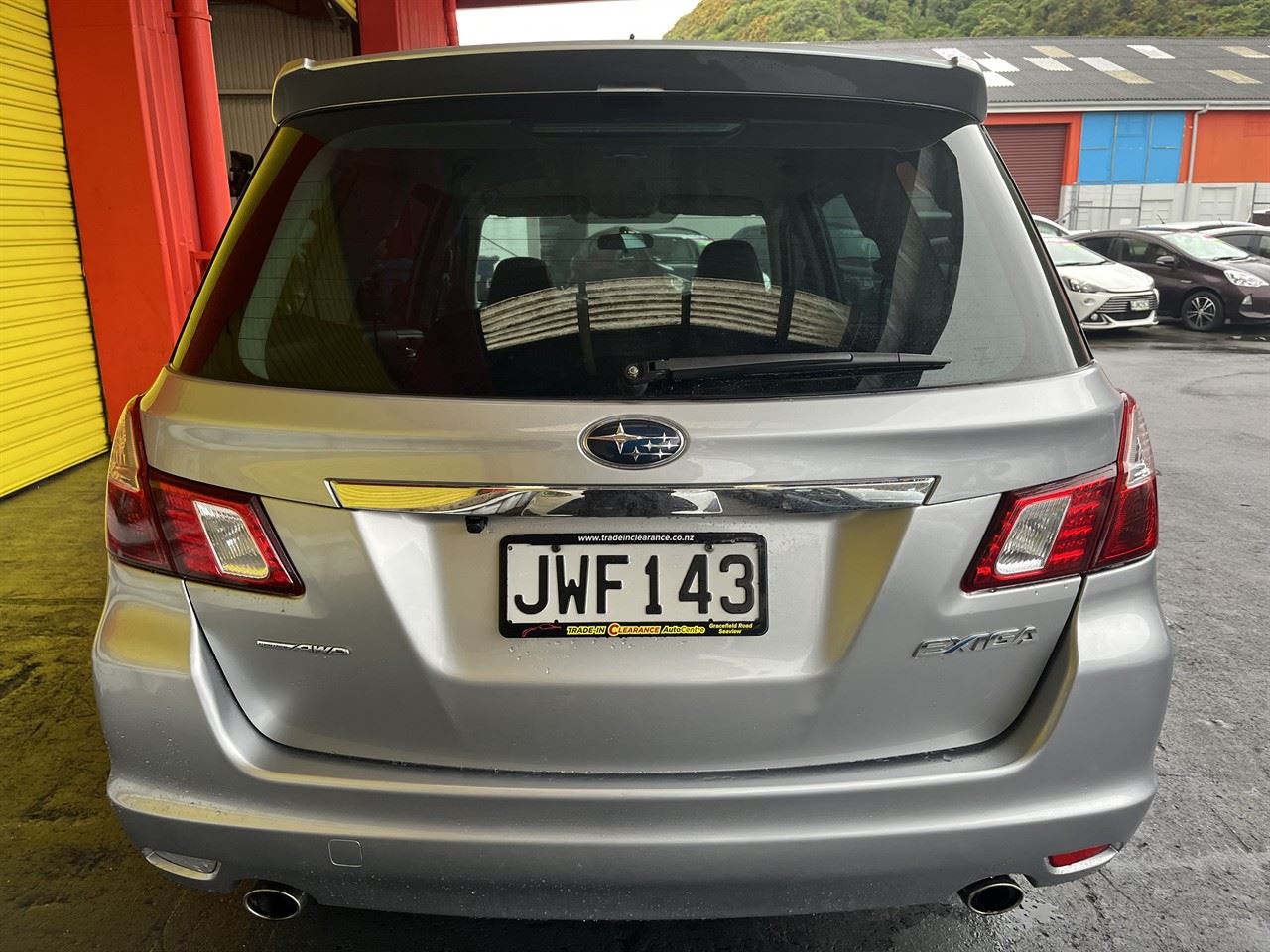 Vehicle image 5
