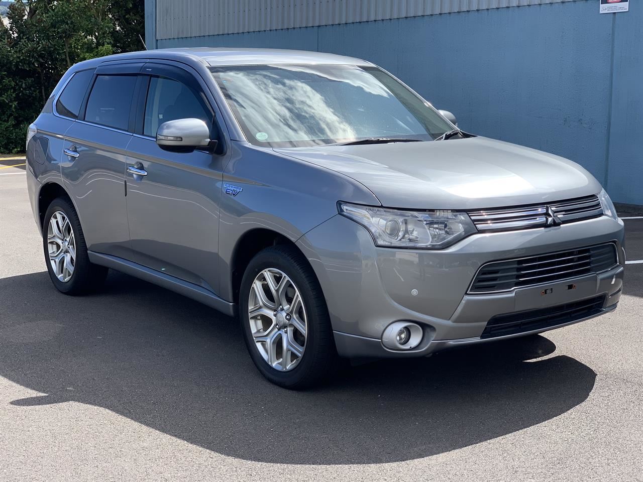 Mitsubishi outlander 2013 года Mitsubishi outlander 2013 года