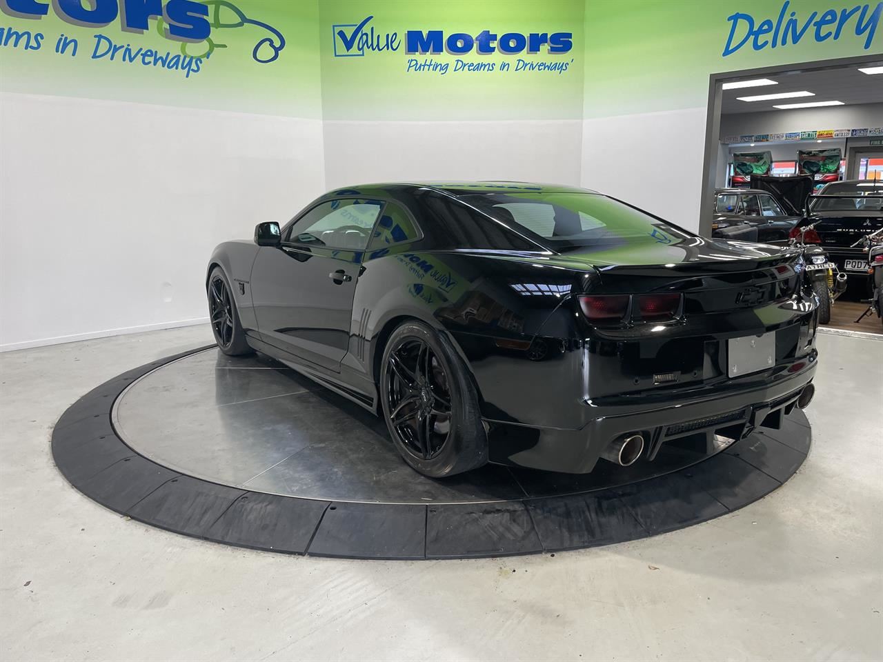 Vehicle image 5