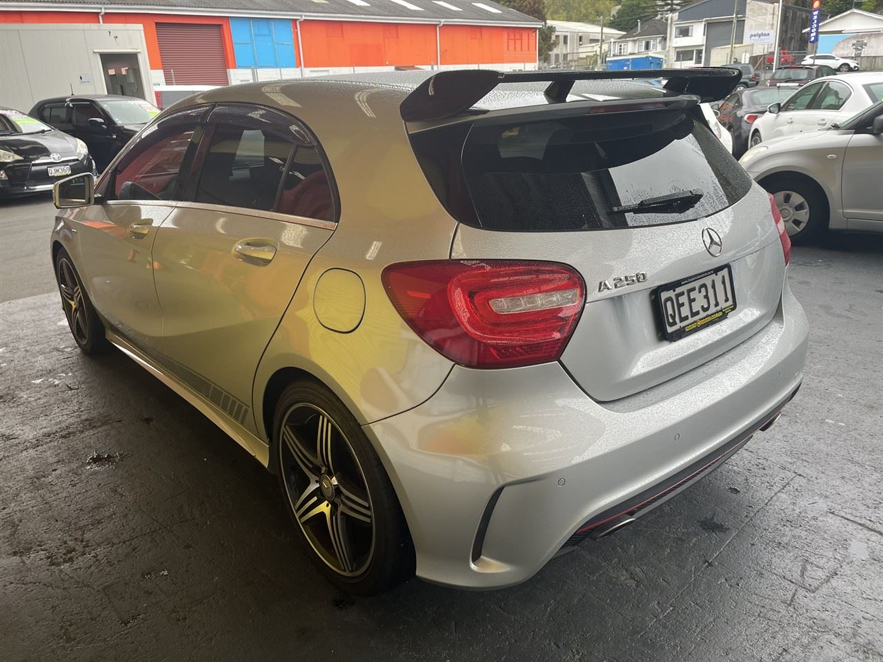 Vehicle image 4