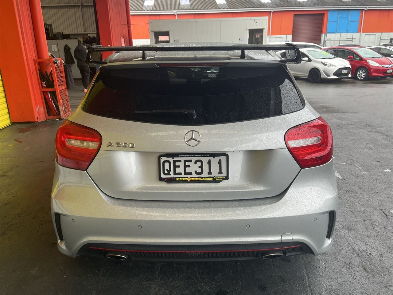 Vehicle image 5