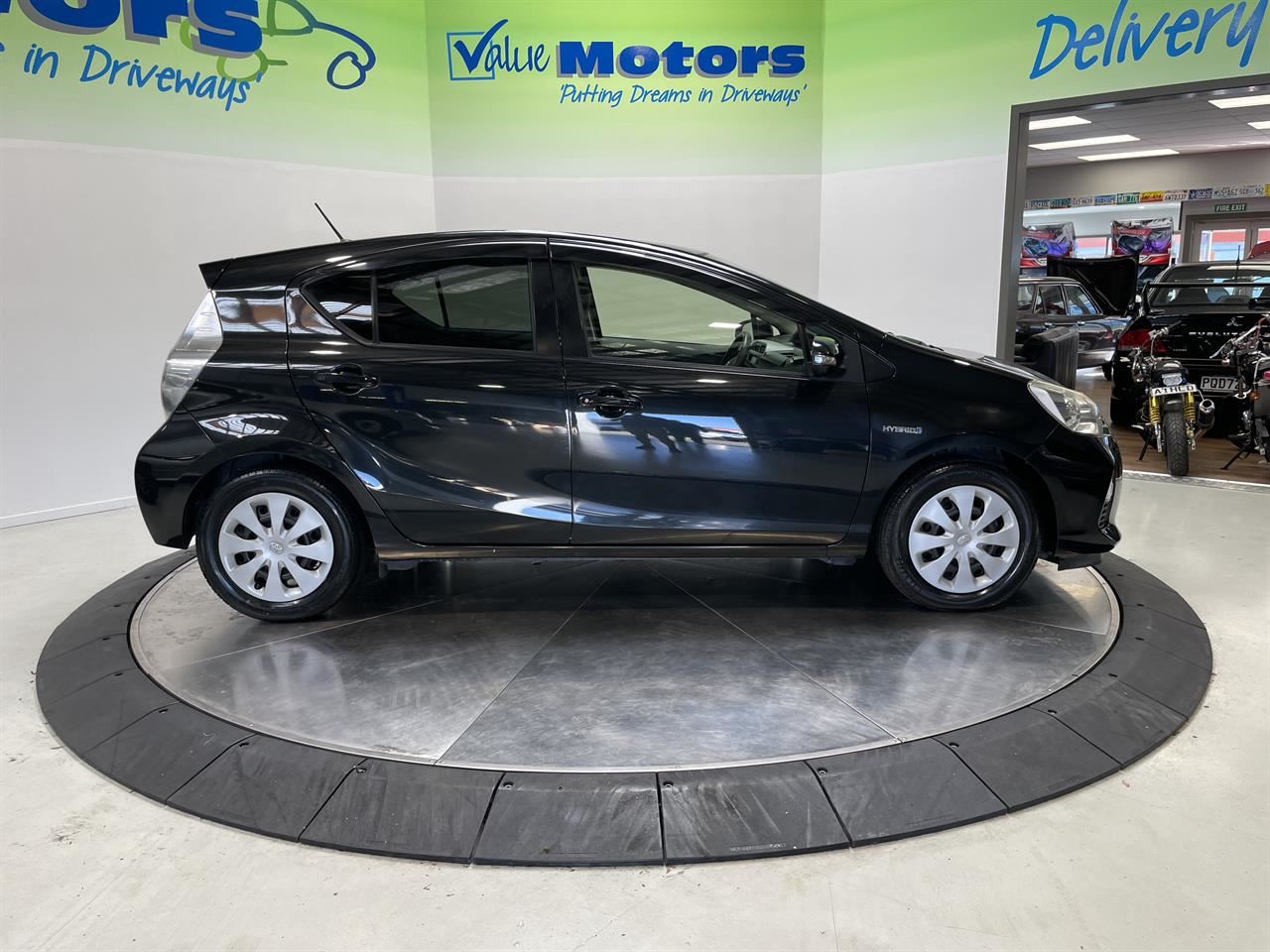 Vehicle image 2