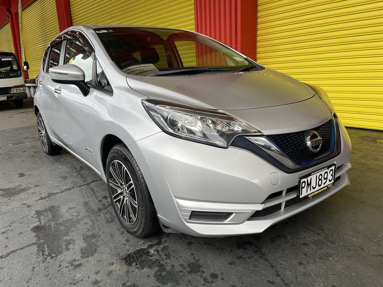 Vehicle image 1