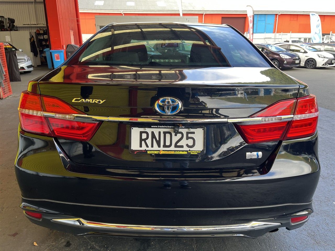 Vehicle image 5