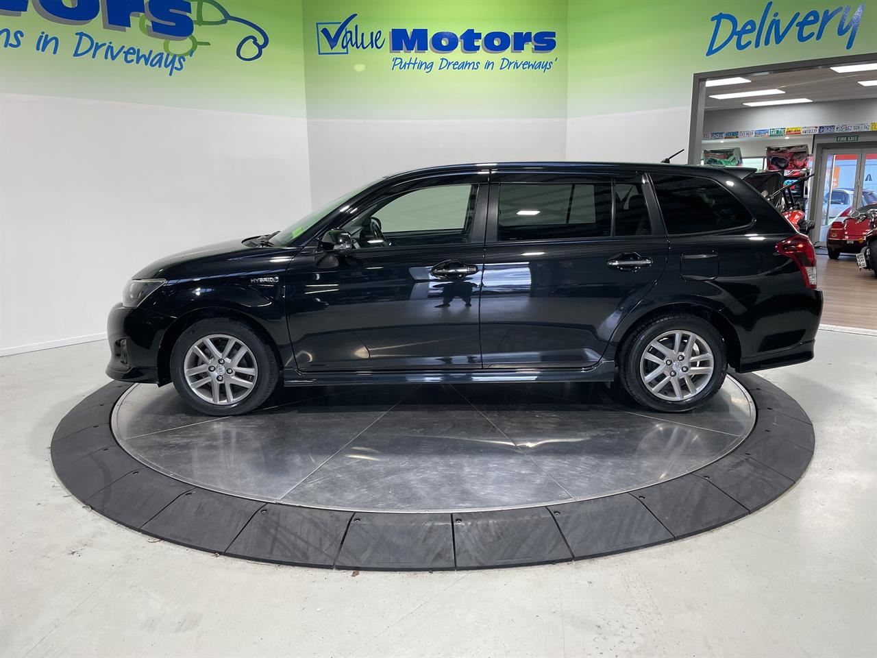Vehicle image 4