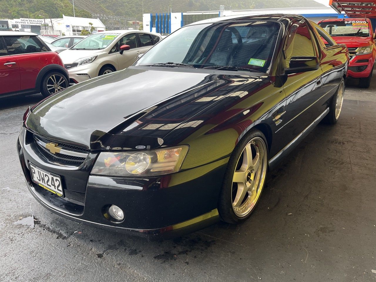 Vehicle image 3