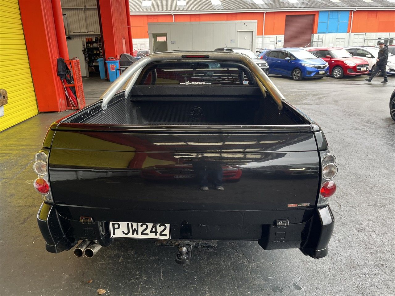 Vehicle image 5