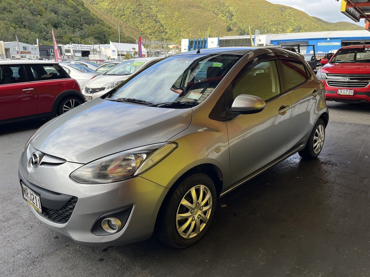 Vehicle image 3