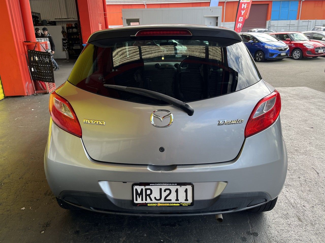 Vehicle image 5