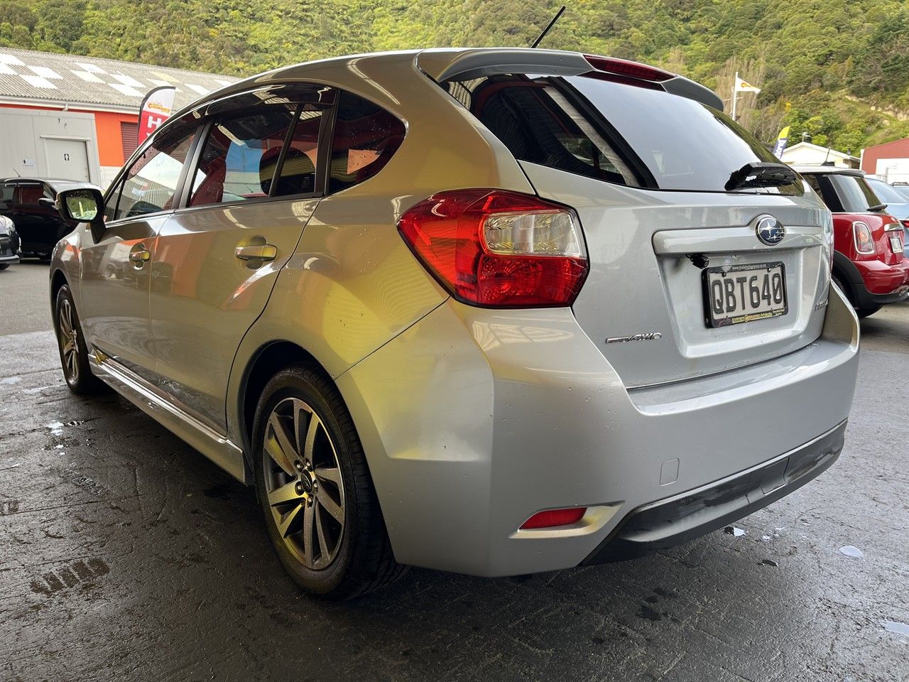 Vehicle image 4