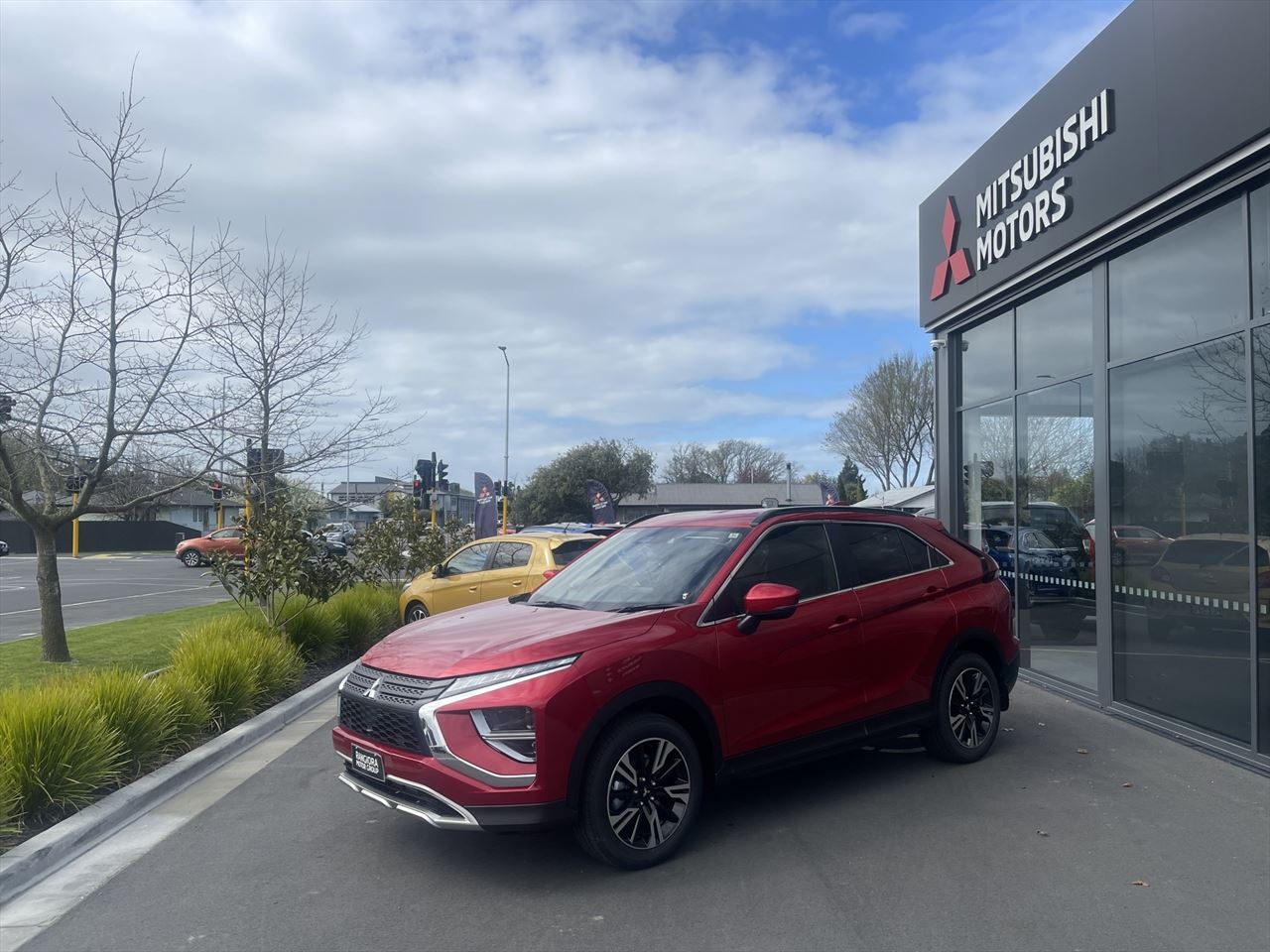 Vehicle image 4
