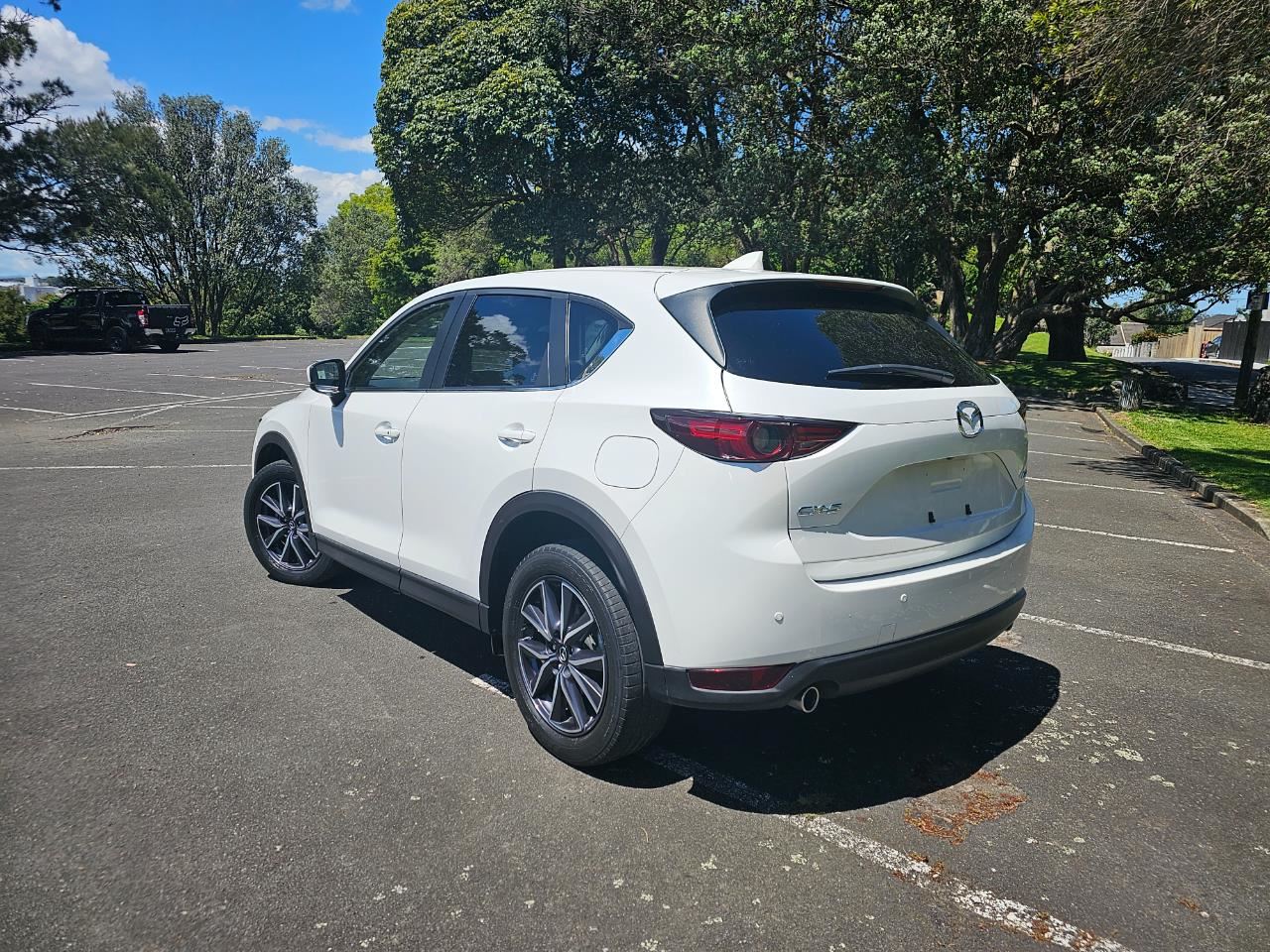 Vehicle image 3