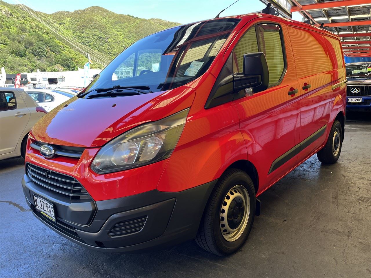 Vehicle image 3