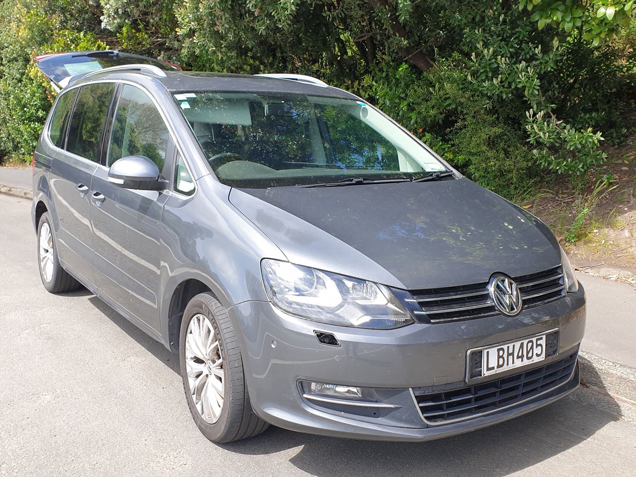 Vehicle image 4