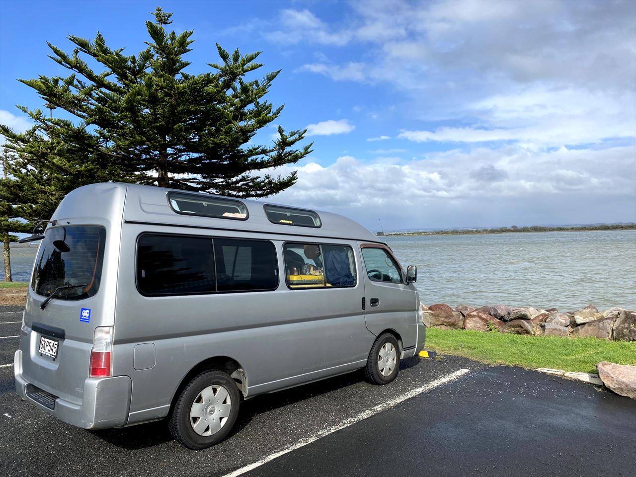 Vehicle image 3