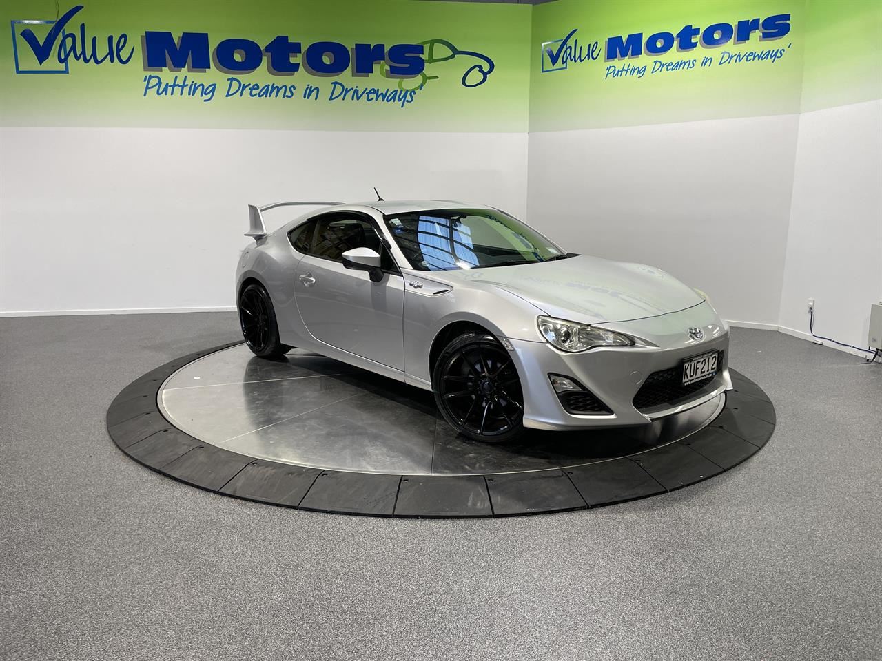 Vehicle image 1