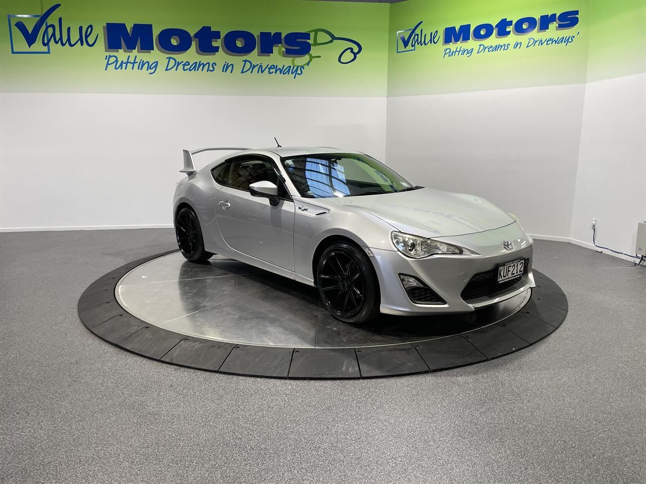 Vehicle image 2