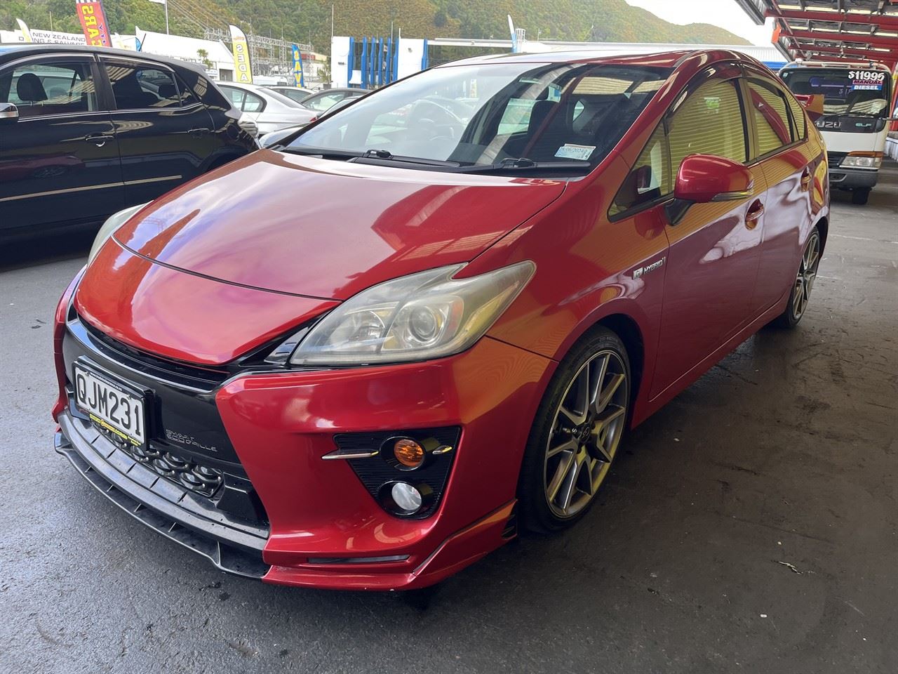Vehicle image 3
