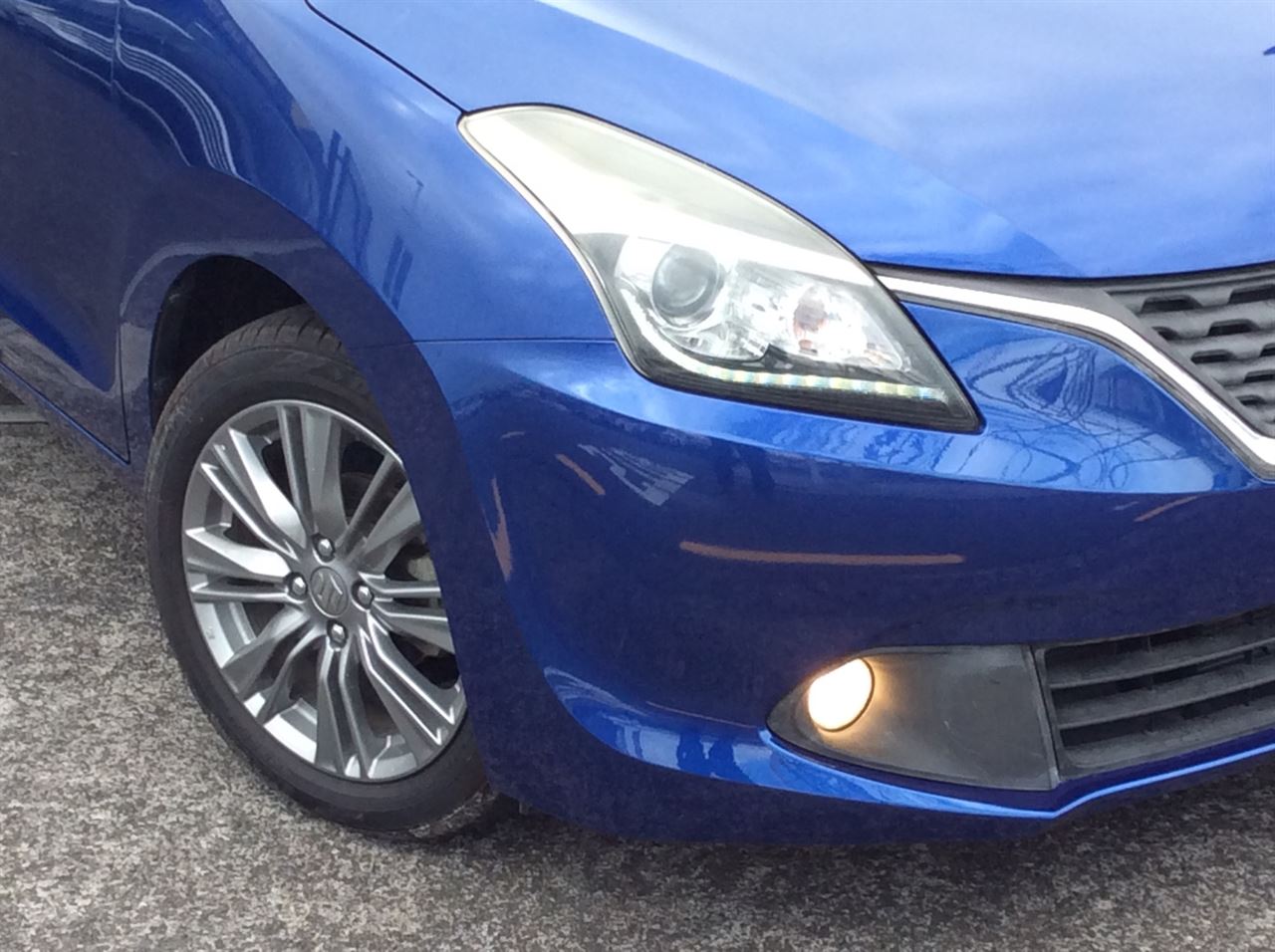 Vehicle image 3