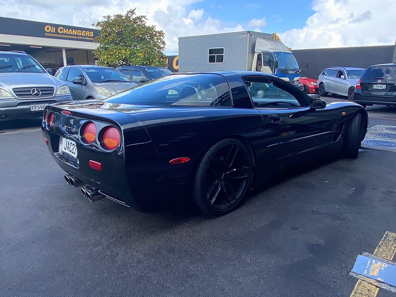 Vehicle image 4