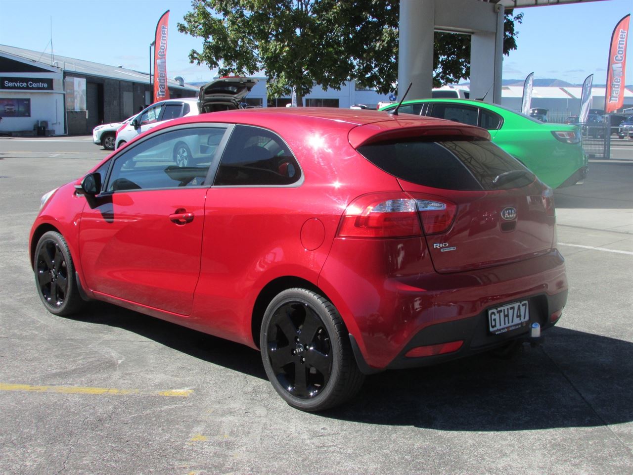 Vehicle image 5