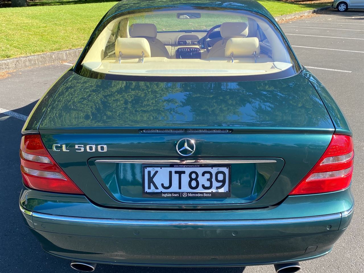 Vehicle image 3