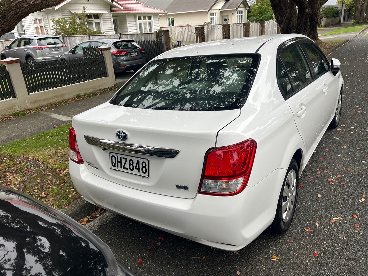 Vehicle image 3