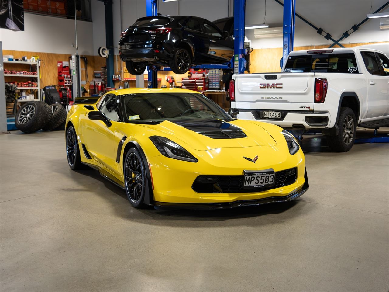Vehicle image 4